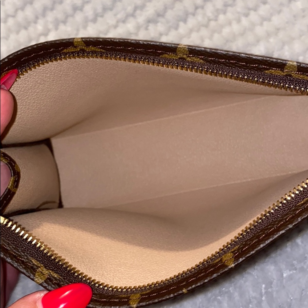 Louis Vuitton Clutch - Picture 2 of 6
